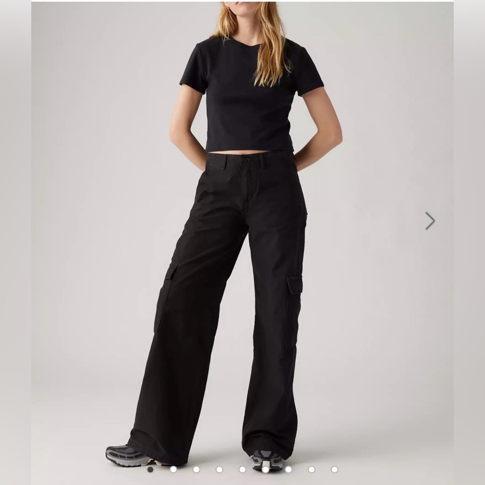 Levi's® 'Woman’s 94 Baggy Cargos Loose Through The Hip & Thigh Pants  Sz 25X30